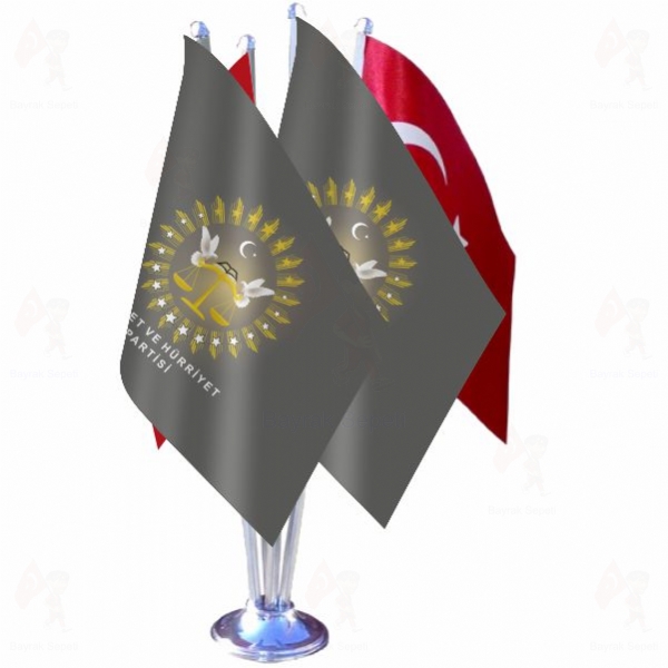 Adalet ve H�rriyet Partisi 4 L� Masa Bayraklar�