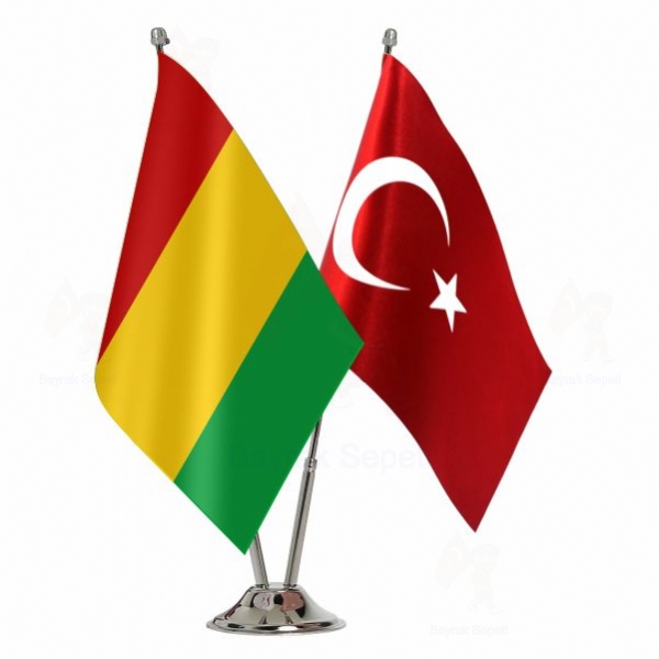 Gine 2 Li Masa Bayraklar�