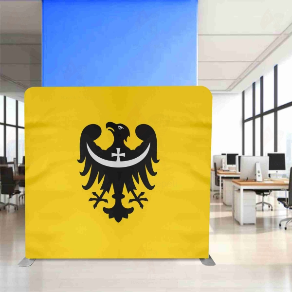Lower Silesian Backdrop Stand