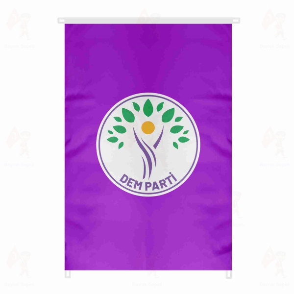 Mor Halklar�n E�itlik ve Demokrasi Partisi Bina Cephesi Bayraklar�